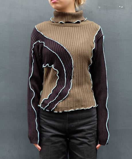 Frill Line Tops  14