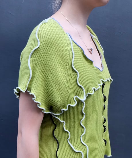 Frill Line Tops