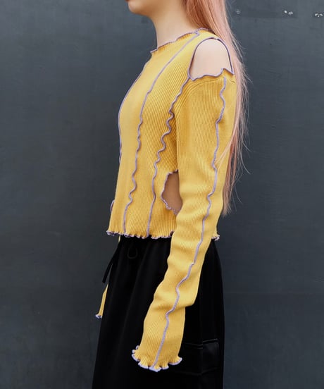 Frill Line Tops