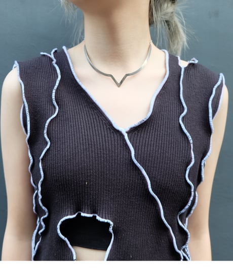 Frill Line Tops