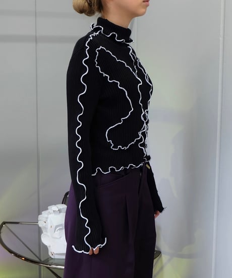 Frill Line Tops