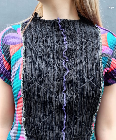 Frill Line Docking Tops