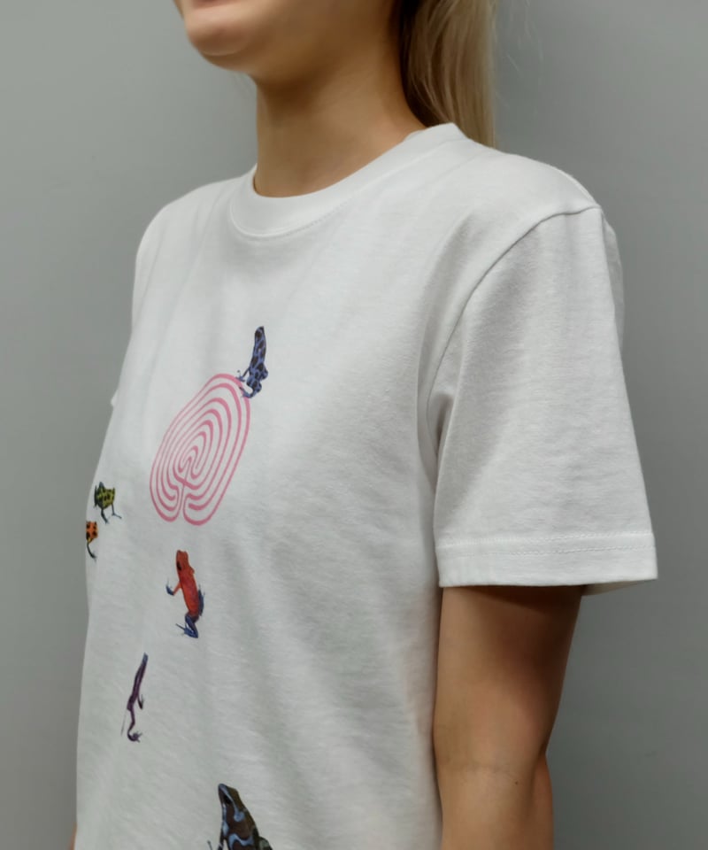 labyrins ホワイト Tシャツ shury groovy frog labyrins ホワイト Tシャツ shury groovy frog - メルカリ