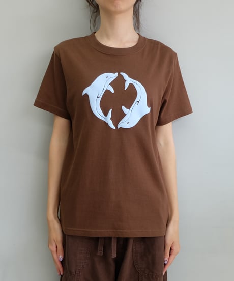 Labyrins  Two Dolphin Tshirt Brown