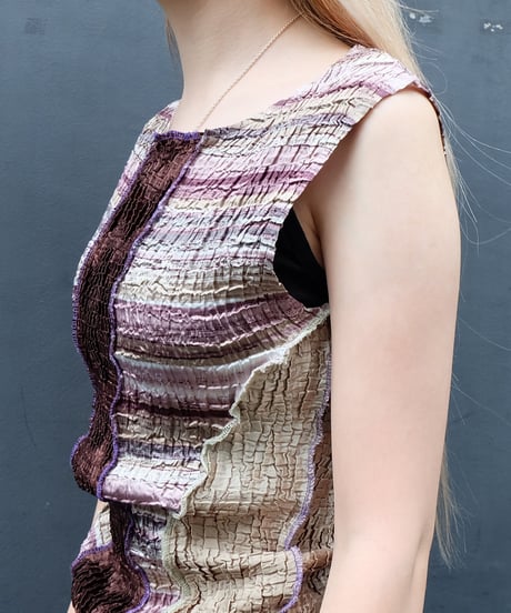 Frill Line Docking Tops