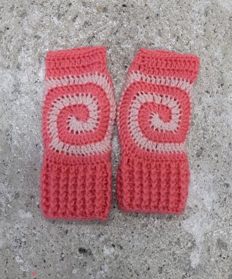 Labyrins   Spiral Knit Glove