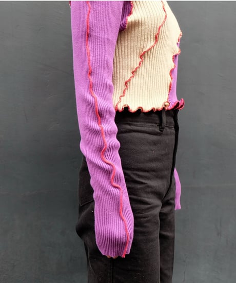 Frill Line Tops  21