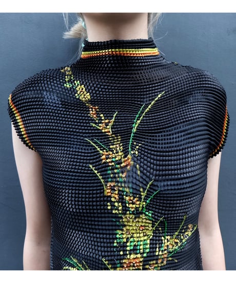 Vintage   Design Tops