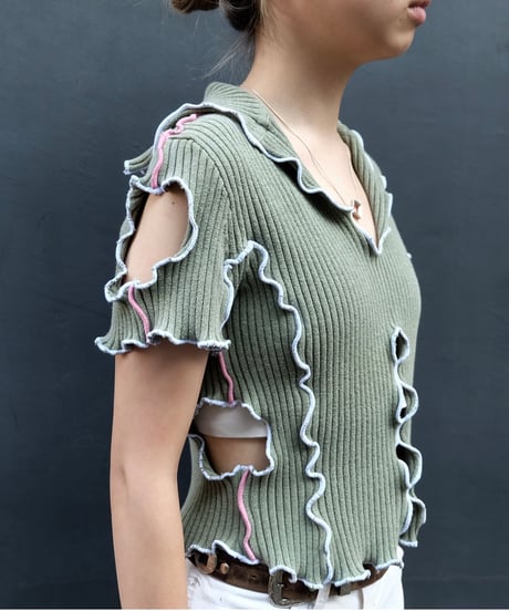 Frill Line Tops
