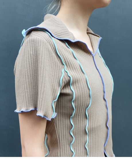 Frill Line Tops