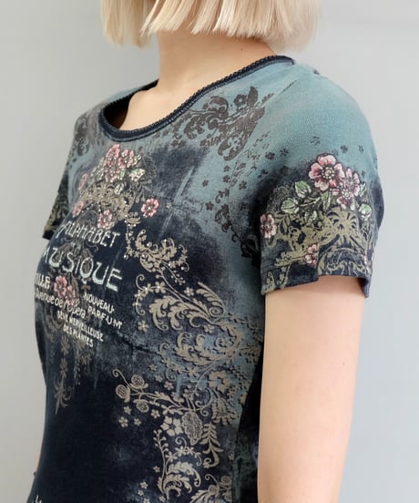 Vintage   Design Tops