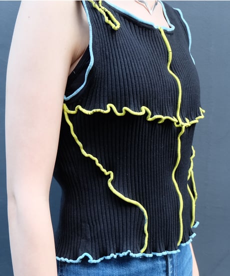 Frill Line Tops