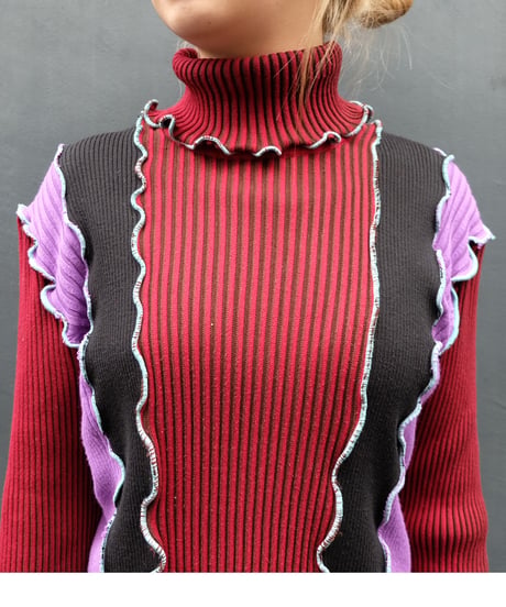 Frill Line Tops  25