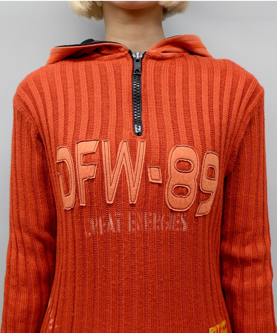693d1896e68498ea8e38f437