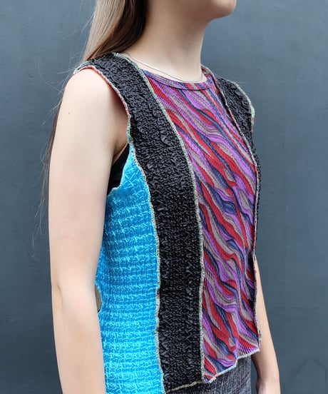 Frill Docking Tops
