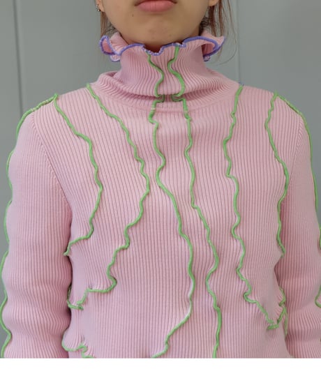 Frill Line Tops