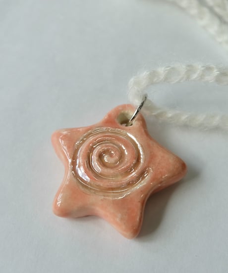 Labyrins x Sugascoop Ceramic necklace 7