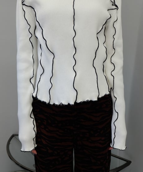 Frill Line Tops 12