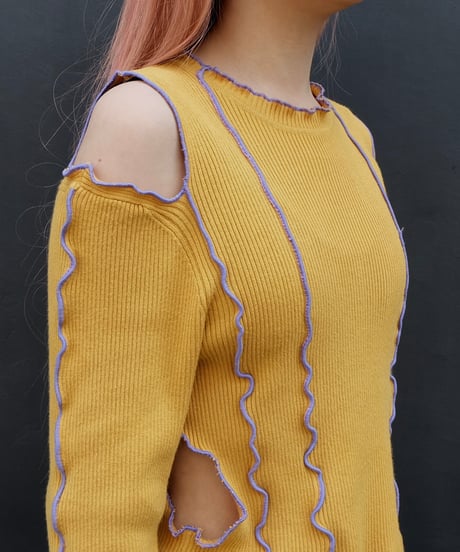 Frill Line Tops