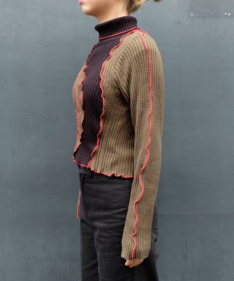 Frill Line Tops 15