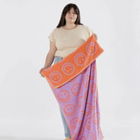 BAGGU Bath Towel Poppy Happy Lilac