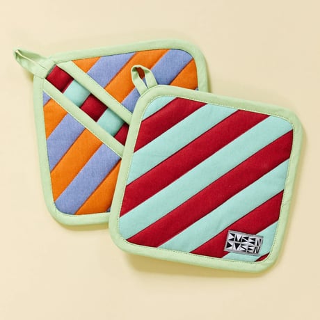 Dusen Dusen Pocket Pot Holders PUMPERNICHEL