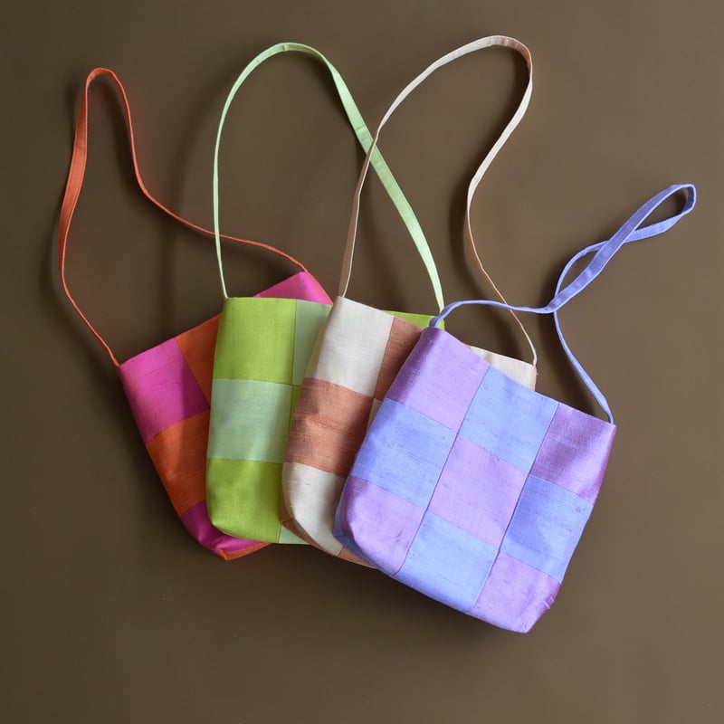 Seire Mini Silk Patched Bag | THE MOTT HOUSE TOKYO