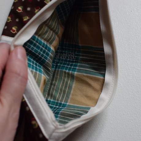 banryoku patchwork fastener pouch