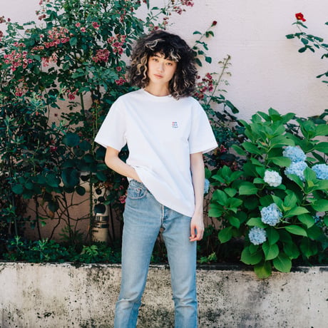 she said that + THE MOTT HOUSE TOKYO T-shirt White