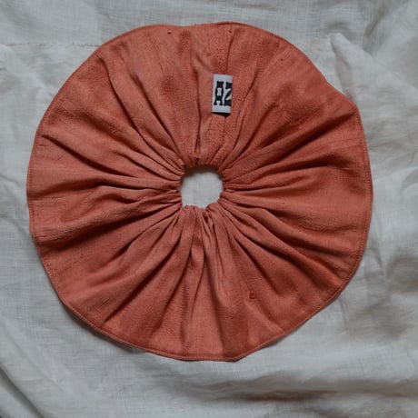AZUR RAW SILK SCRUNCHIE