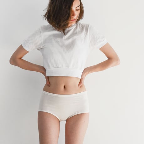 hazelle short white