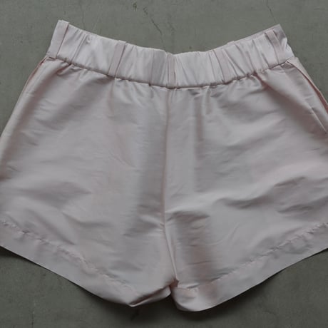 BOXY STYLE MINI SHORTS PINK SILK