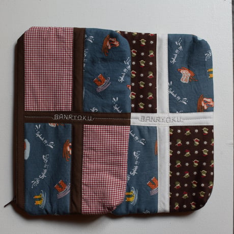 banryoku patchwork fastener pouch