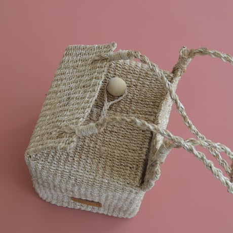ANCAN // Tiwi Box Purse Natural
