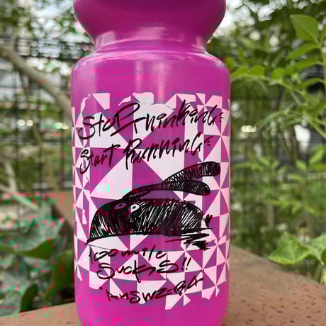 アンサーフォー / “100mile sucks!!02” Purist Bottle 22oz（ピンク）