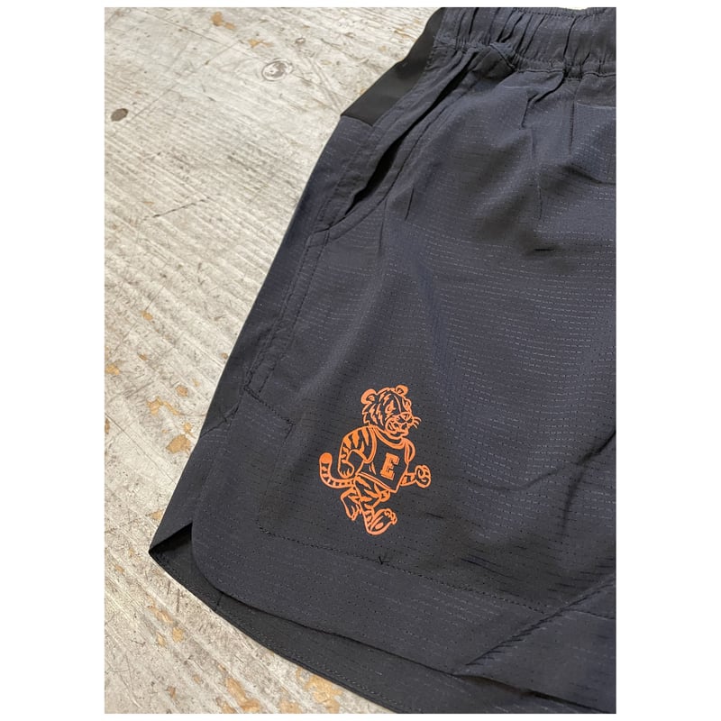 ELDORESO『Morceli Shorts』（BK×RD） | 道がまっすぐ