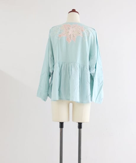 リネンカットワークブラウス / LINEN CUTWORK BLOUSE