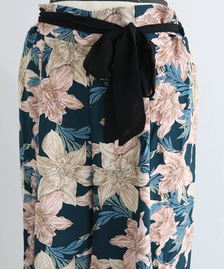 2パターン花柄パンツ / 2patterns of floral print pants