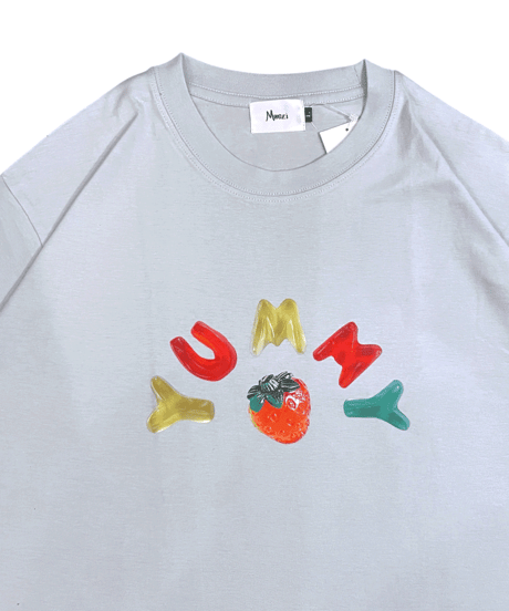 【MWEZI by ZURIsol 沖縄 レディースファッション/親子リンク/ペアルック】　Yummy Strawberry Tシャツ (Adult)MZ-21
