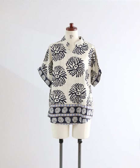 【MWEZI by ZURIsol 沖縄 リゾートファッション 通販】レディース 大花プリントトップ/ large flower print top