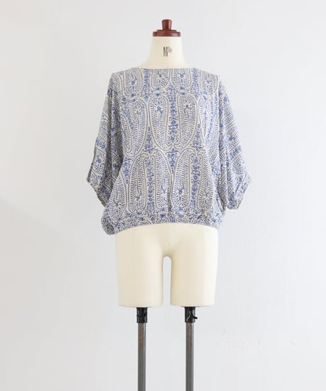 【MWEZI by ZURIsol 沖縄・宜野湾 セレクトショップ 通販】レディース ペイズリー リボントップ/ Paisley Ribbon Top