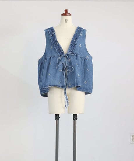 フリルデニムレースアップベスト / Ruffled Denim Vest