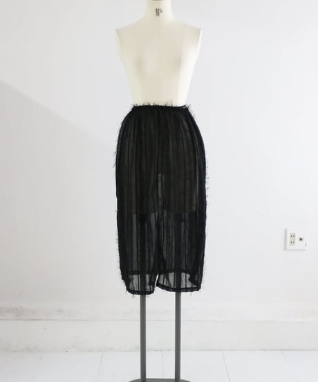【MWEZI by ZURIsol 沖縄・宜野湾 アパレルショップ 通販】レディース シアーフリンジレイヤード スカート