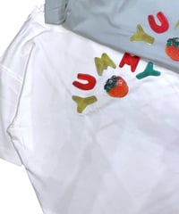 MWEZI Yummy Strawberry Tシャツ (Adult)MZ-21