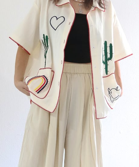 【MWEZI by ZURIsol 沖縄・宜野湾 レディースファッション 通販】サボテン 刺繍 シャツ