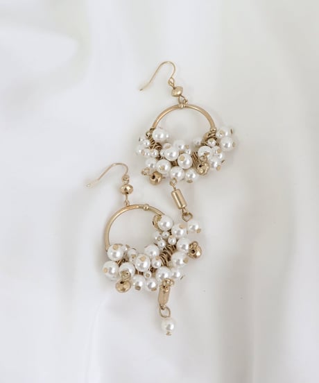 パールフープピアス / pearl hoop earrings