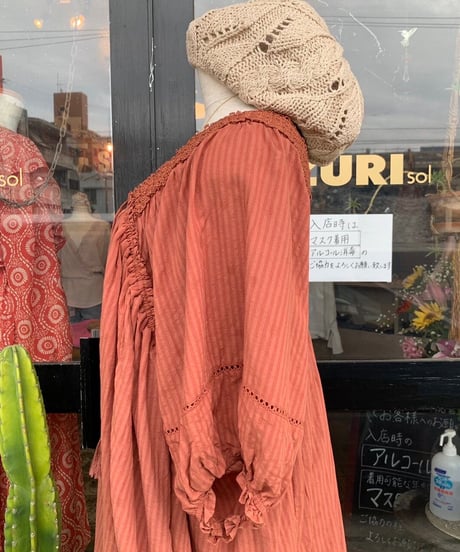 ドルマンスリーブVネックワンピース Smocked Vneck Mini Dress