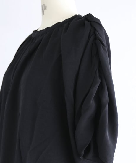 シャーリングトップス / SHIRRING DESIGN TOP