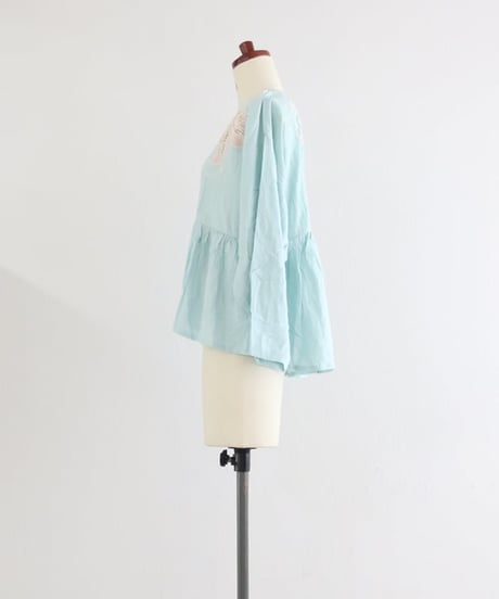 リネンカットワークブラウス / LINEN CUTWORK BLOUSE