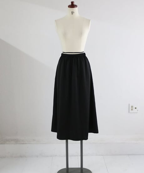 シルキーロングスカート / Silky long skirt【MWEZI by ZURIsol 沖縄 リゾートファッション 通販】レディース